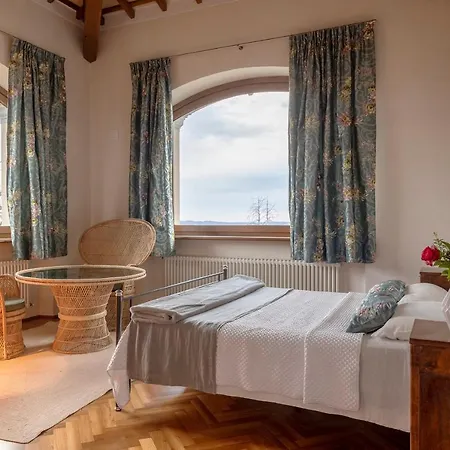 Della Giovanna By Vacavilla