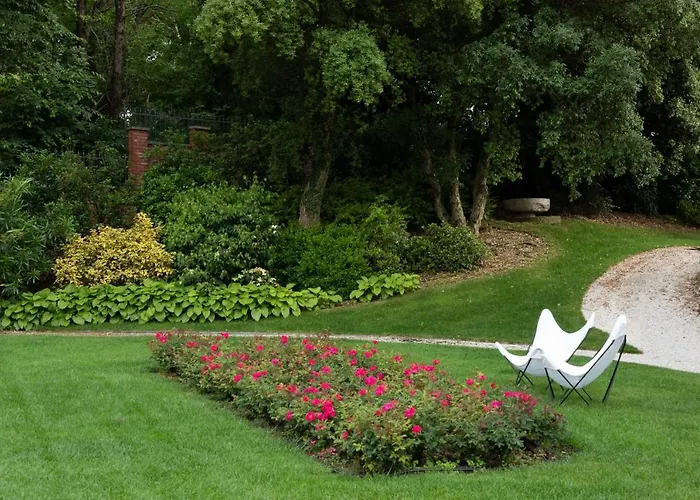 Della Giovanna By Vacavilla Villa Buia