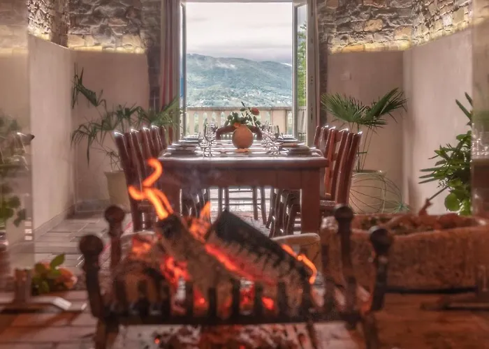 Della Giovanna By Vacavilla Villa