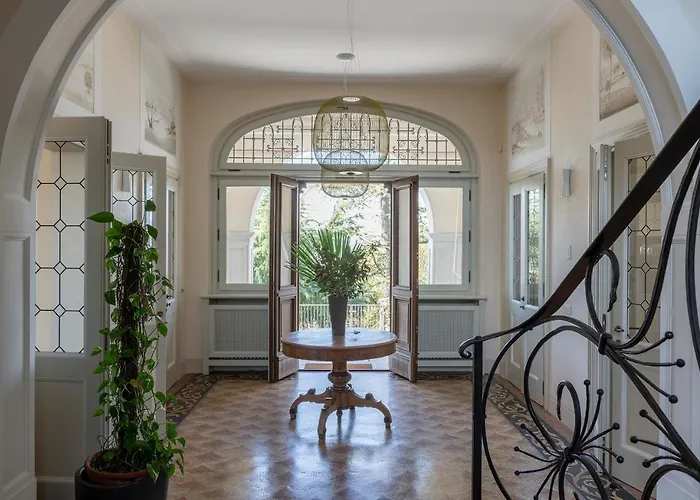 Della Giovanna By Vacavilla Villa Buia